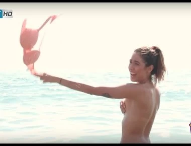 Το τολμάει και αυτό: Η Έλενα Κρεμλίδου... περνάει την γραμμή! (φωτο)